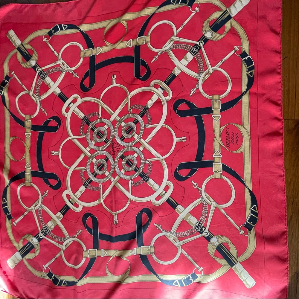 Hermès Eperon D’or silk Scarf.